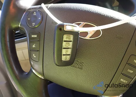 2011 Hyundai Genesis 3.8 из США, поврежденный, VIN KMHGC4DE4BU127604